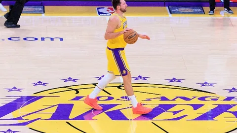 周六027英超赛事：利兹联对决布伦特专家推荐